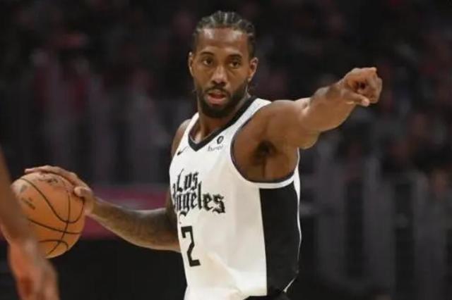 曼联vs樱桃全场数据：控球率56-44，射门15-14（曼联战樱桃技术统计：控球56%-44%，射门15比14）