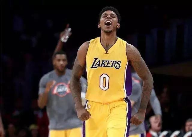 哈兰德：对多纳鲁马只有赞美之词；来意大利踢球？还没考虑过（哈兰德：盛赞多纳鲁马；赴意甲效力？暂未考虑）