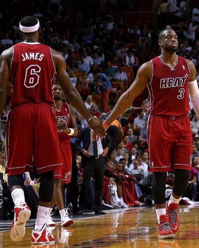 “苏超”MVP范厚泰：感恩亚泰，感恩泰州，感恩“苏超”平台（当选“苏超”MVP，范厚泰向亚泰、泰州及“苏超”平台致谢）