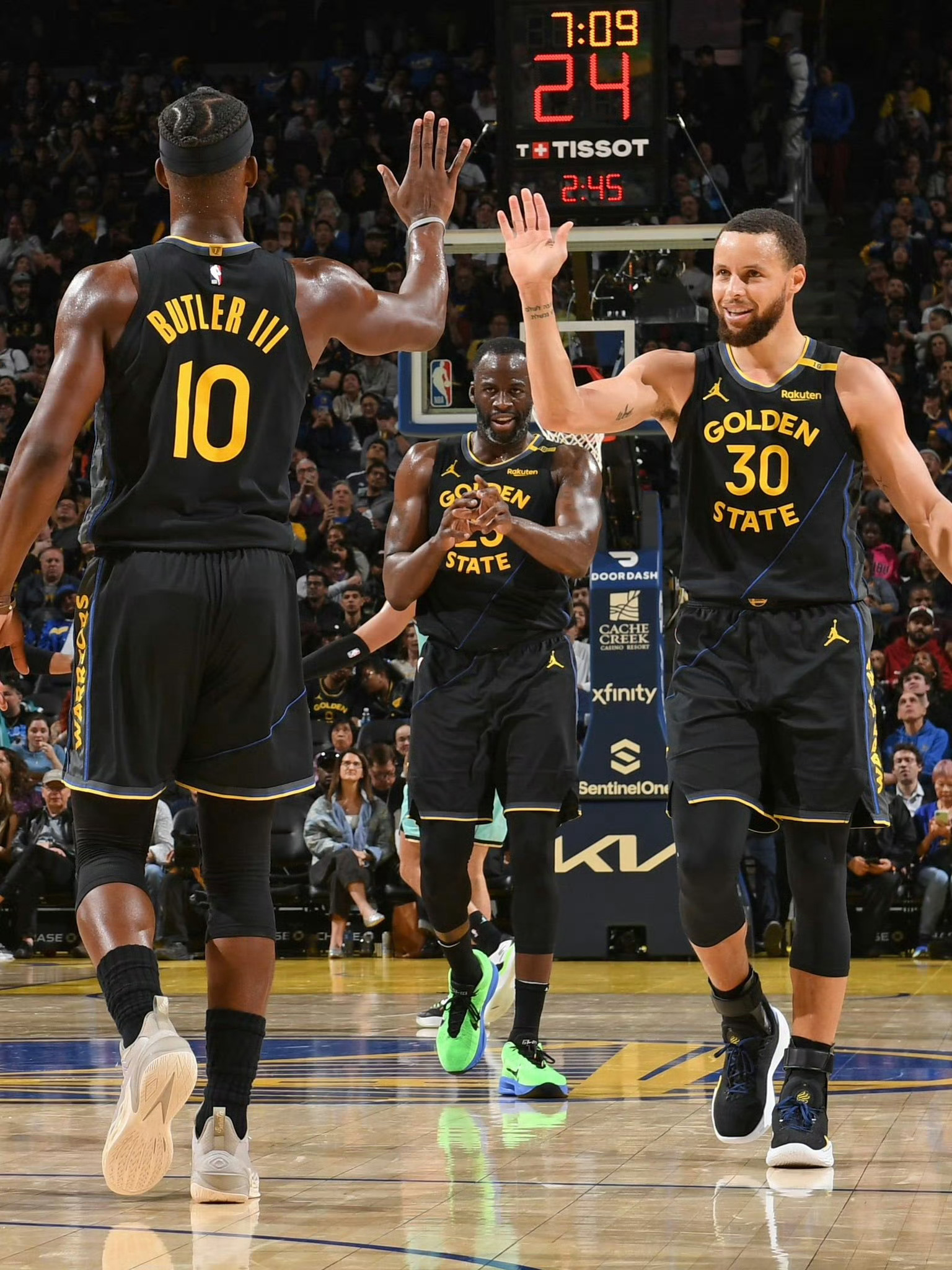 穆索：国米是夺冠热门之一，这场胜利极大地提振了球队的士气（穆索：国米位居争冠行列，此役胜利显著提振球队士气）