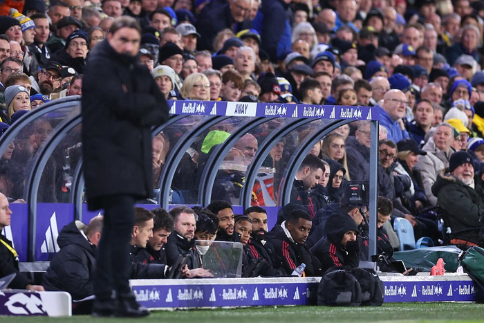 记者：球员间有梅西和德保罗这般挚友很棒，球队间有就很怪了（记者：球员间有如梅西-德保罗的铁友情是好事，放到球队层面就别扭）