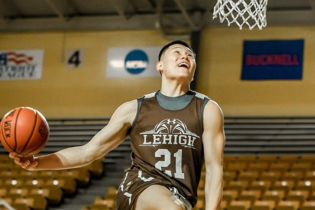 屡献争议判罚！西媒：皇马vs塞尔塔主裁可能被降回西乙执法（争议判罚频出，西媒称皇马战塞尔塔主裁或被降至西乙执法）