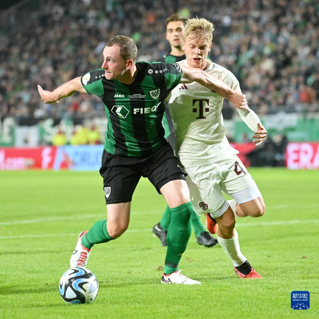 本菲卡2-0那不勒斯，里奥斯传射，巴雷罗破门（本菲卡2比0击败那不勒斯：里奥斯传射立功，巴雷罗建功）