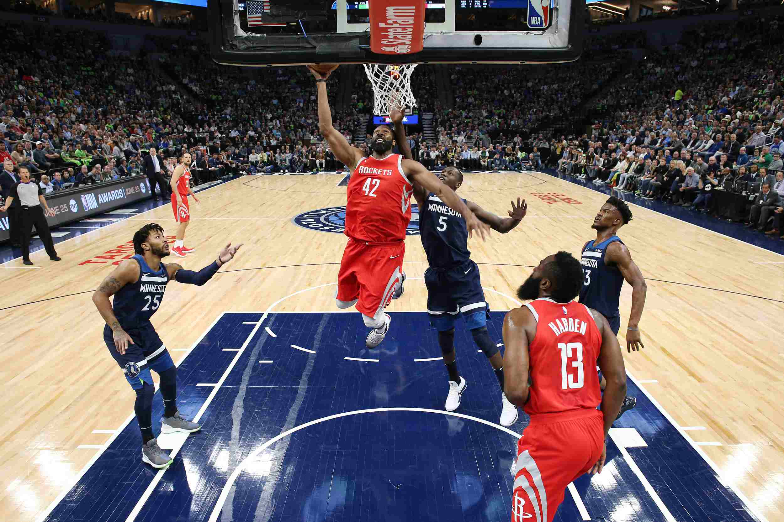 0-1！曼城倒下，黑马双杀，创42年纪录，被阿森纳甩5分，CCTV5直播（0-1爆冷！黑马双杀曼城创42年纪录，落后阿森纳5分，CCTV5直播）