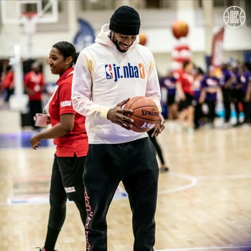 世体：马斯坦托诺、吕迪格和楚阿梅尼在单练，目标下轮联赛登场（世体：吕迪格、楚阿梅尼与马斯坦托诺单独训练，力争下轮联赛登场）