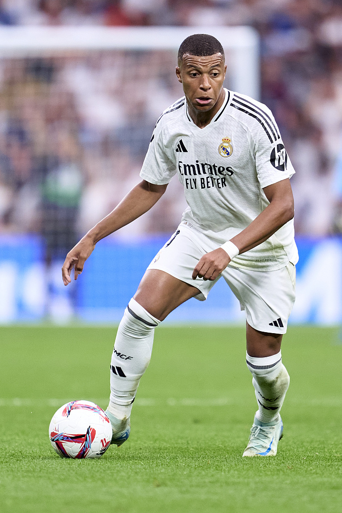 铜梁融媒：U16国足已抵达重庆备战，全力冲刺U17亚洲杯预选赛（铜梁融媒：U16国足抵渝集结备训，剑指U17亚洲杯预选赛）