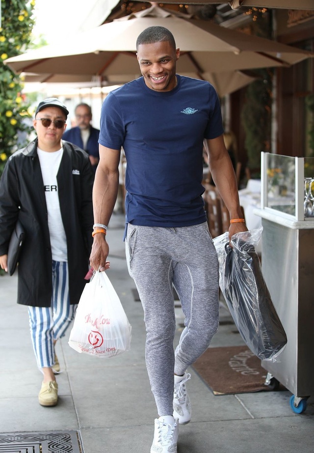 拉脱维亚前锋：也许我们大部分时间在防守，但收官战全力争胜（拉脱维亚前锋：尽管大部分时间在防守，收官战仍将全力争胜）