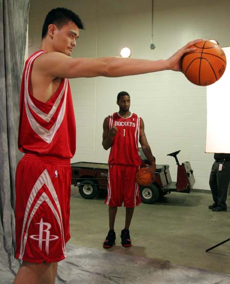 曝勇士正积极交易补强！关注亨特字母波特墨菲多人，追梦或沦为筹码？（曝勇士正加速运作补强：目标锁定亨特、字母哥、波特、墨菲等，追梦或成交易筹码？）